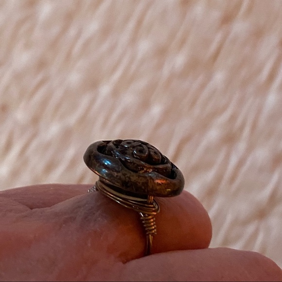 Antique Button Ring - Picture 4 of 7